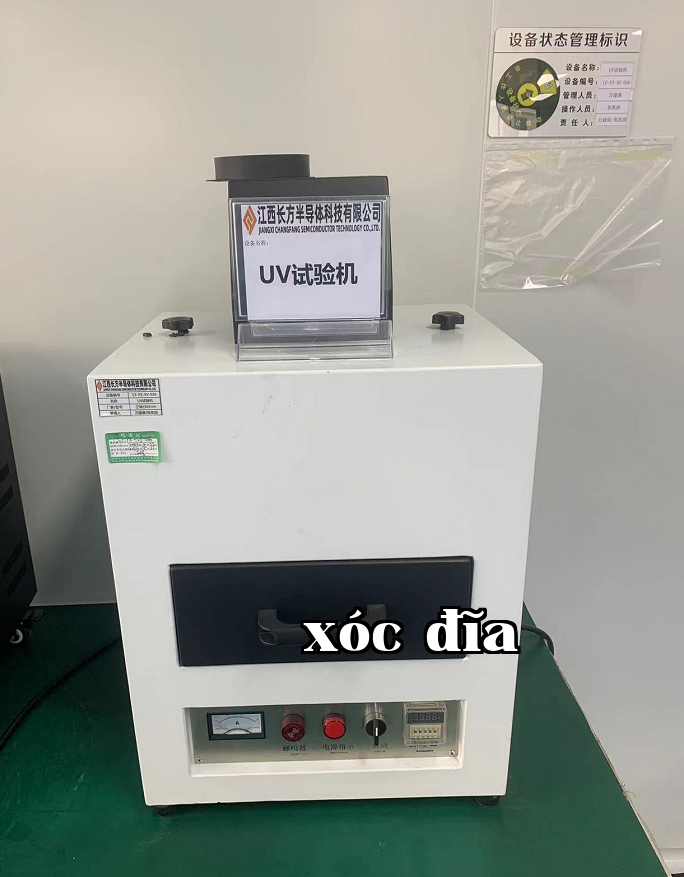 Máy thử nghiệm UV